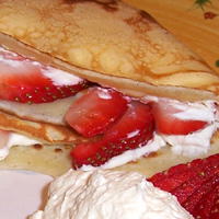 pancakes, strawberries and cream