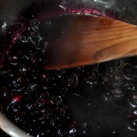 Cook the blueberries